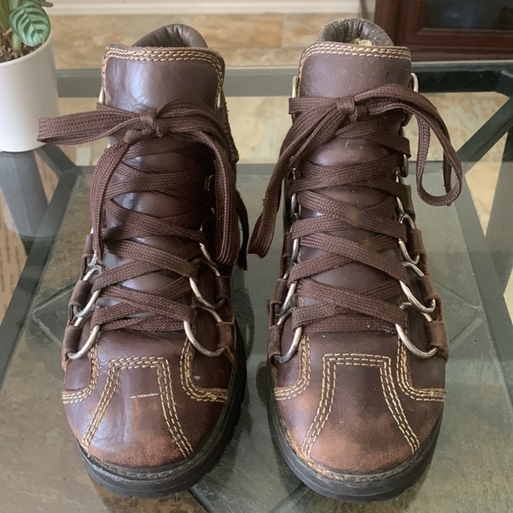 VINTAGE GBX CHUNKY SOLE RING LACE BOOTS - Picture 2 of 13